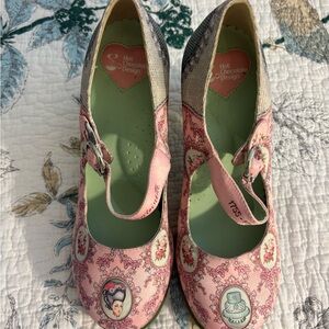 Hot Chocolate Woman’s Marie Antoinette Mary Jane heels